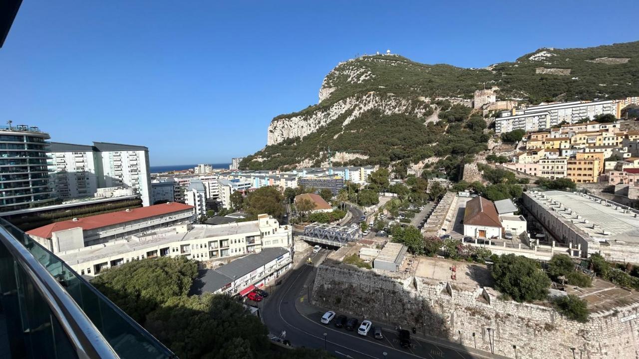 Ocean Village Luxury 2 Bed 2 Bath Apartment - Amazing Views - Pools And Jacuzzis Gibraltar Extérieur photo