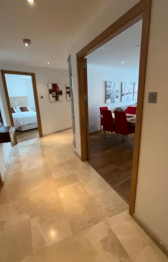 Ocean Village Luxury 2 Bed 2 Bath Apartment - Amazing Views - Pools And Jacuzzis Gibraltar Extérieur photo
