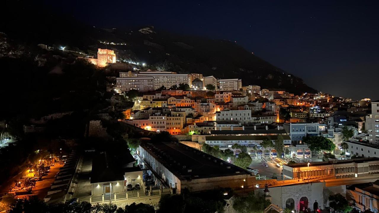 Ocean Village Luxury 2 Bed 2 Bath Apartment - Amazing Views - Pools And Jacuzzis Gibraltar Extérieur photo